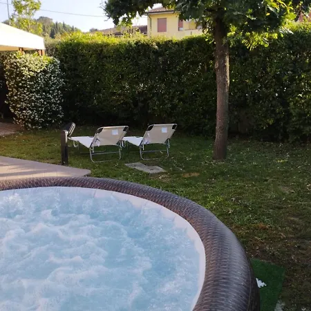 Melody House - Dependance Vakantiehuis Montopoli in Val dʼArno
