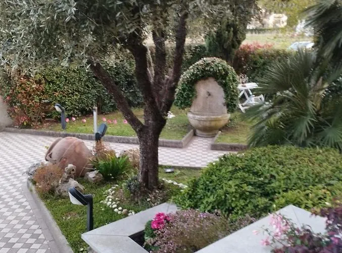 Melody House - Dependance * Castel del Bosco (Pisa)